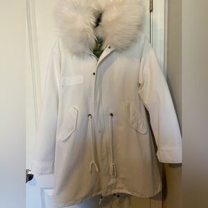 Mr & Mrs Italy White Fur-Trimmed Parka size S